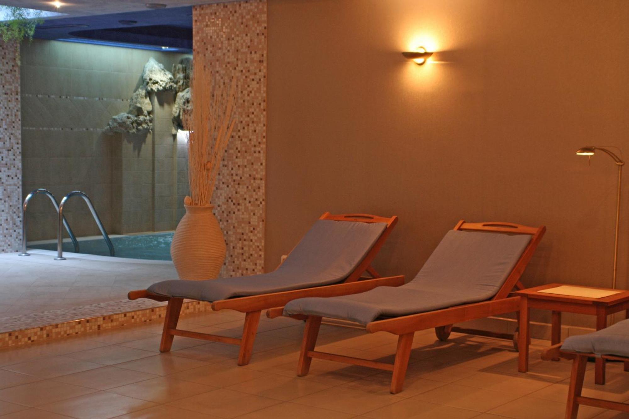 Tornacos Hotel - Hegykő Eksteriør bilde